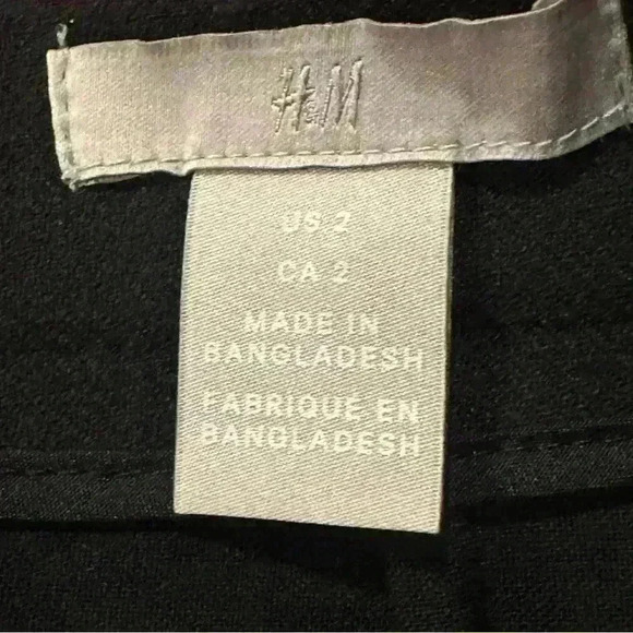 H&M Womens Size 2 Pencil Skirt Black Gold Buttons Above Knee Slit New - Picture 8 of 10